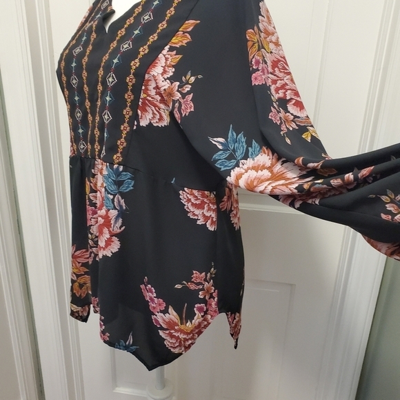 Style & Co. Floral Print Tunic Blouse Size L Handerchief Hemline 100% Polyester - Picture 6 of 10